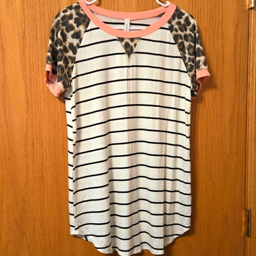 NWT Honey Me Leopard Striped Top